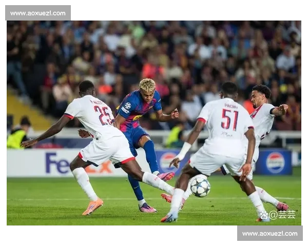 西班牙主场迎战乌克兰强强对话掀起欧洲足球焦点之战引爆万众期待 西班牙主场迎战乌克兰强强对话掀起欧洲足球焦点之战引爆万众期待