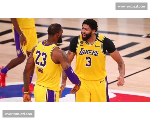 詹眉领衔湖人硬碰尼克斯麦迪逊广场上演东西强强对话焦点夜全城瞩目 詹眉领衔湖人硬碰尼克斯麦迪逊广场上演东西强强对话焦点夜全城瞩目